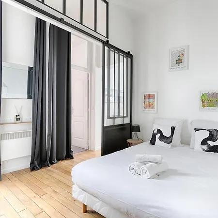 Apartment Sentier Historical Center Charming
